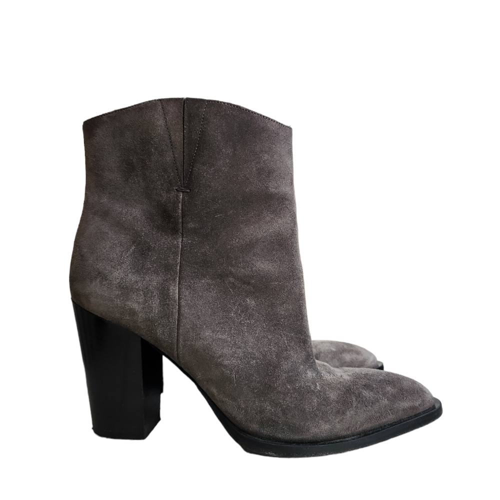 Vince Erving Suede Grey Ankle Booties Size 7.5